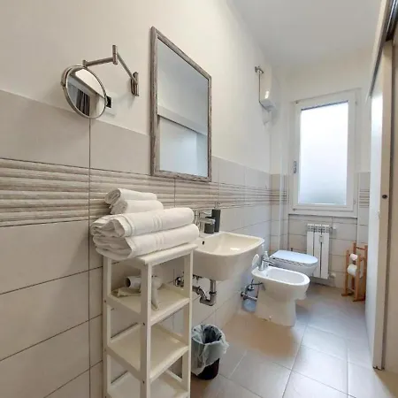 My Way - In Centro Πανσιόν 3*